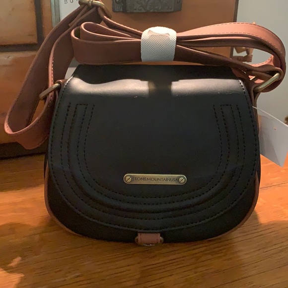 Stone Mountain NUBUCK LEATHER SMALL SADDLE BAG NWT - Picture 2 of 6